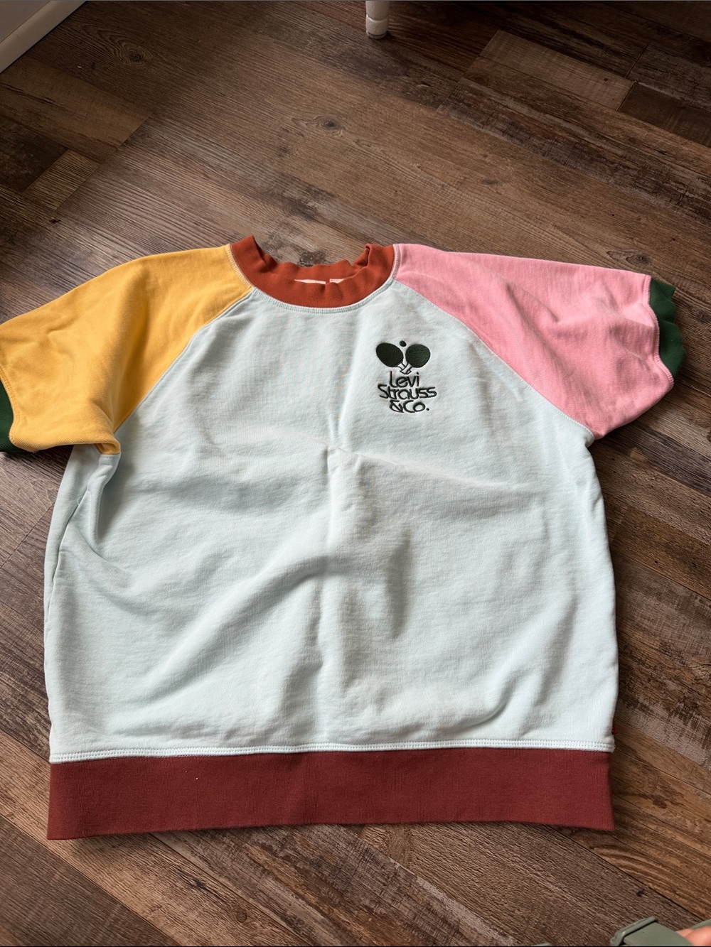 Levi’s color block cotton tshirt sweatshirt size women’s small